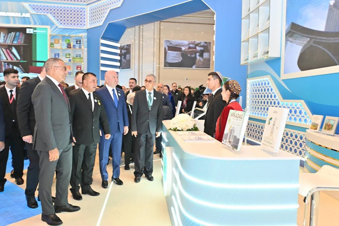 Aşgabatda Bitaraplygyň 30 ýyllygyna bagyşlanan ykdysady üstünlikleriň sergisi açyldy - Media 3