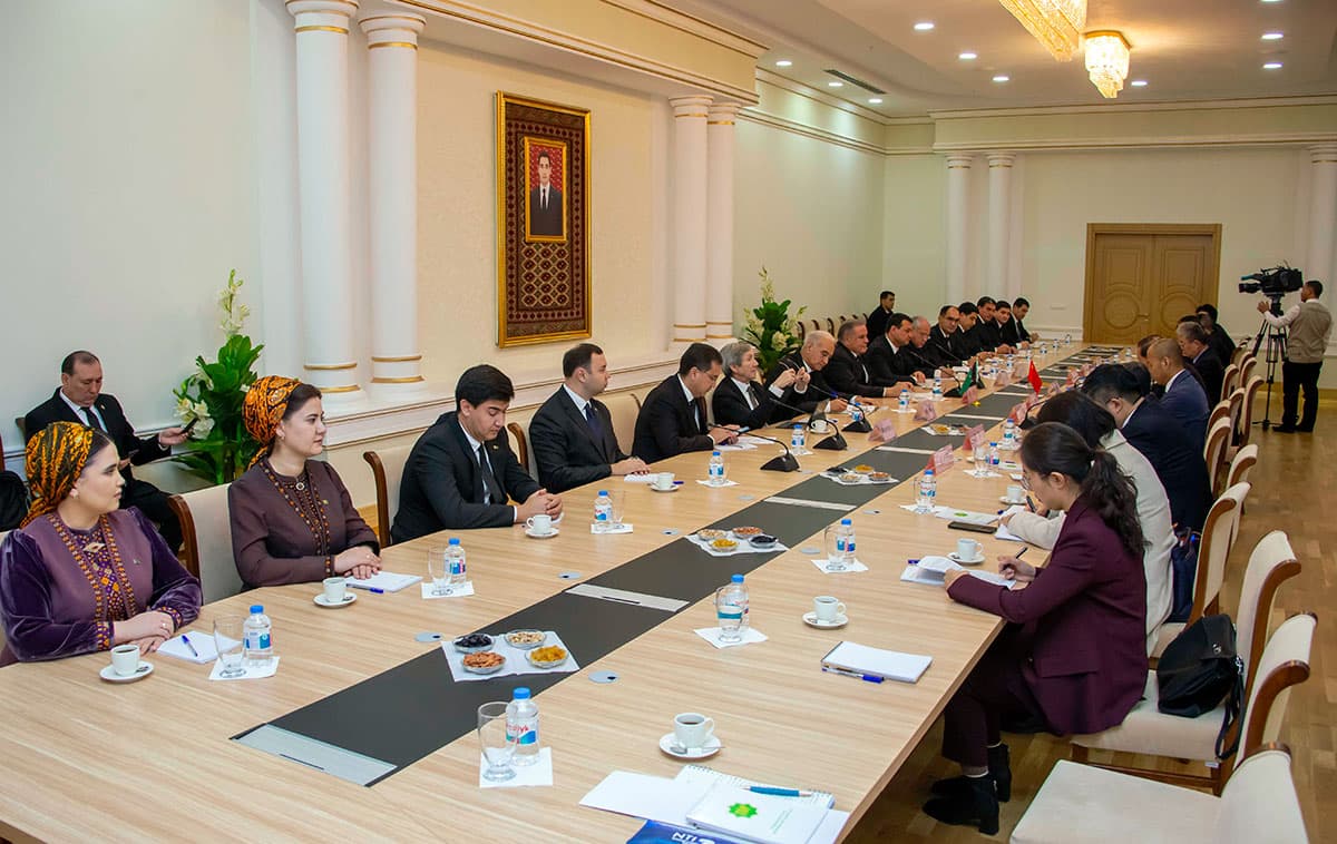 Китай подтвердил готовность углублять стратегическое партнёрство с Туркменистаном